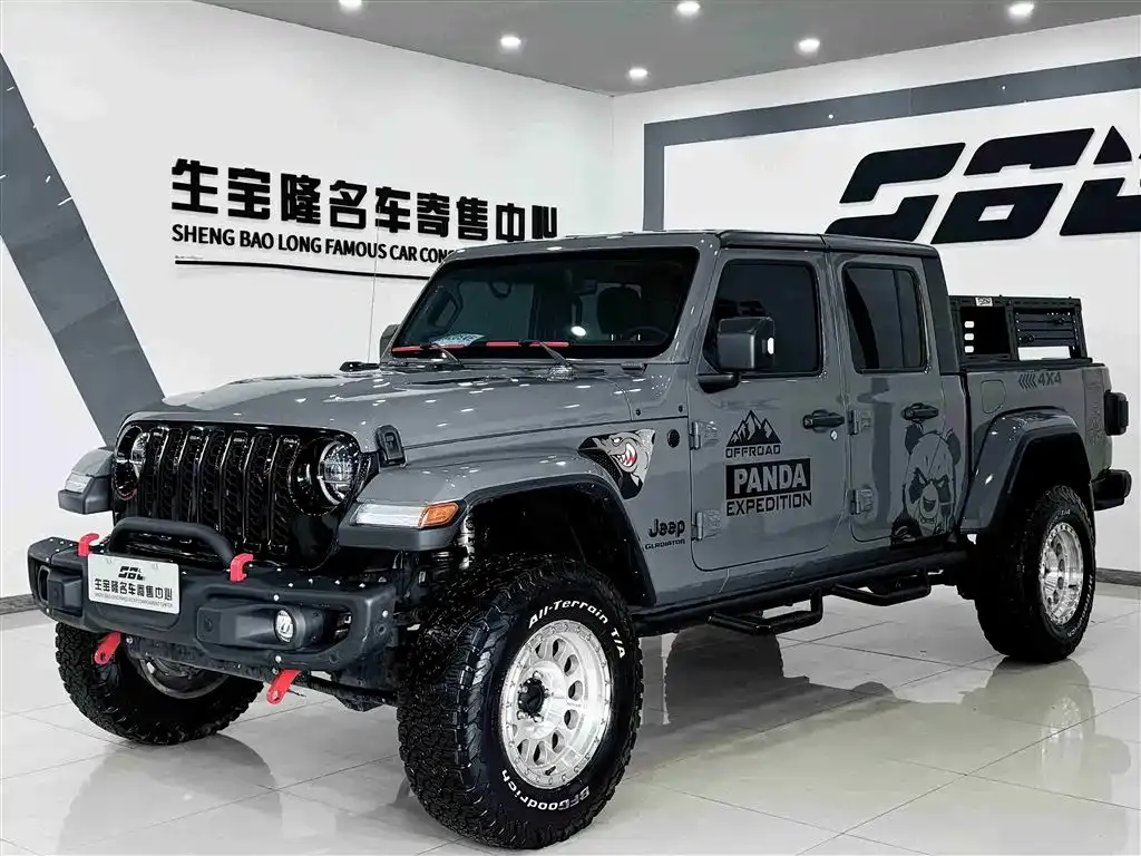 Jeep Gladiator 2023 из CN, фото 1