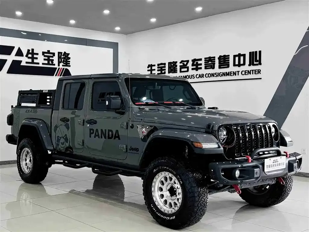 Jeep Gladiator 2023 из CN, фото 3