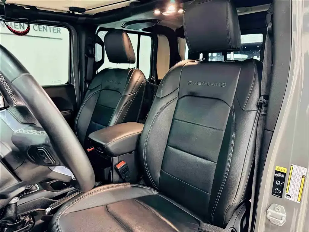 Jeep Gladiator 2023 из CN, фото 9