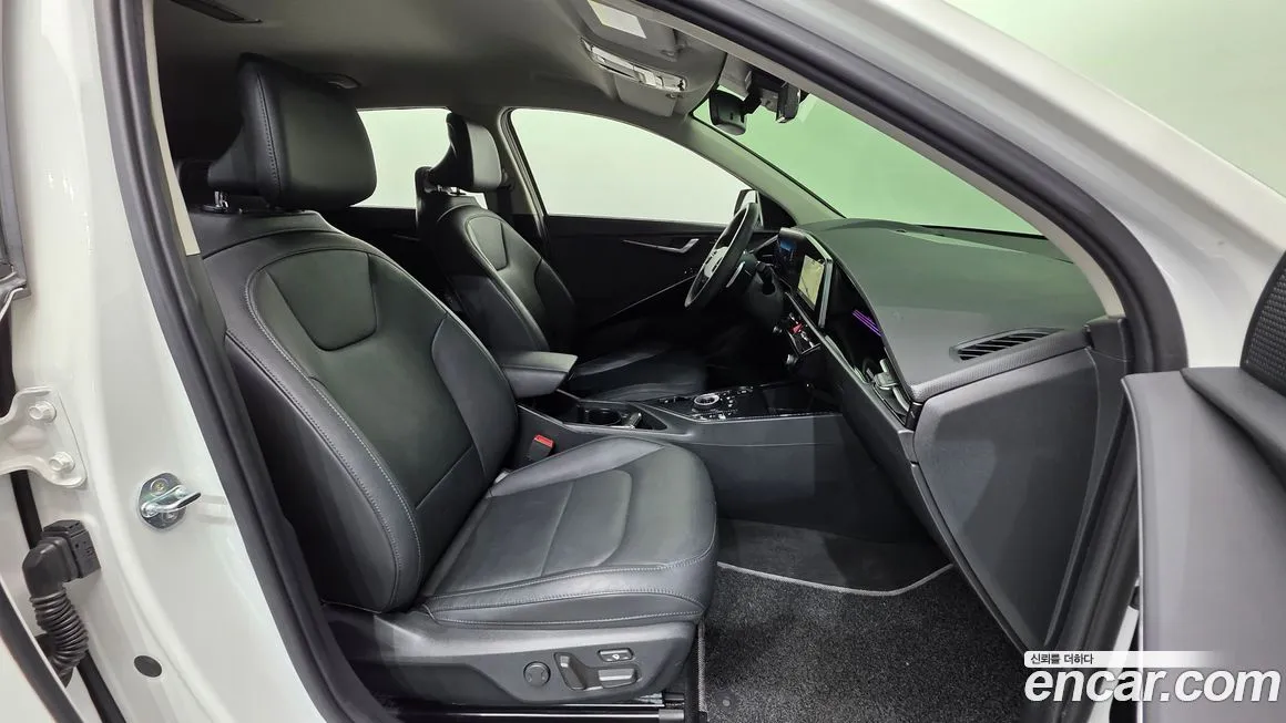 Kia Niro — фото 10