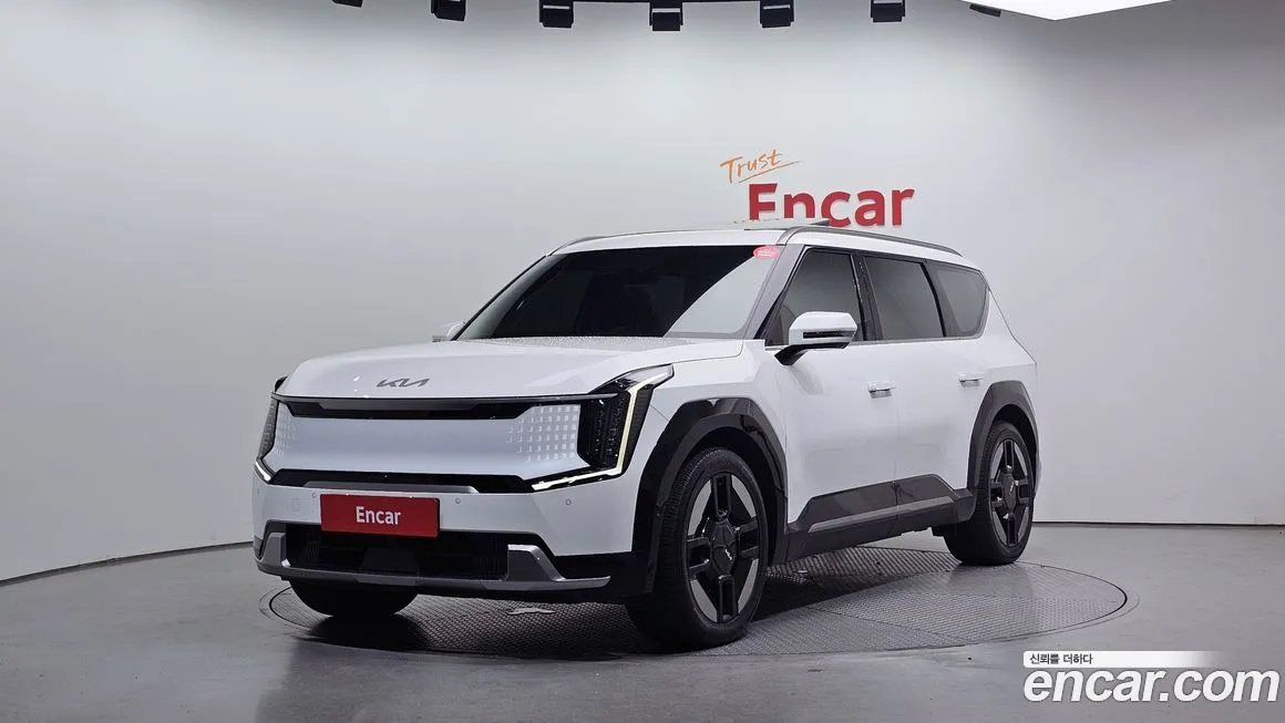 Kia EV9 2024 из KR, фото 1