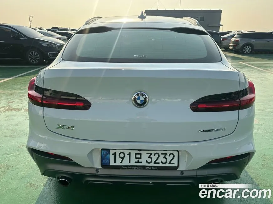 BMW X4 2021 из KR, фото 4
