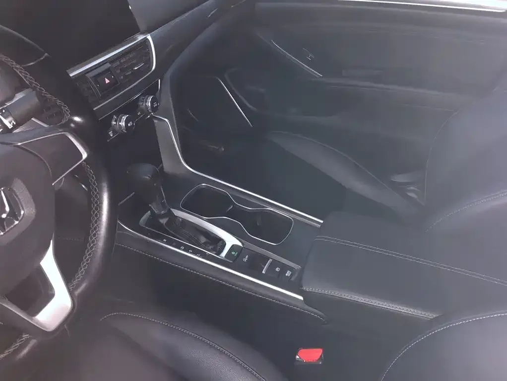 Honda Accord 2022 из CN, фото 9