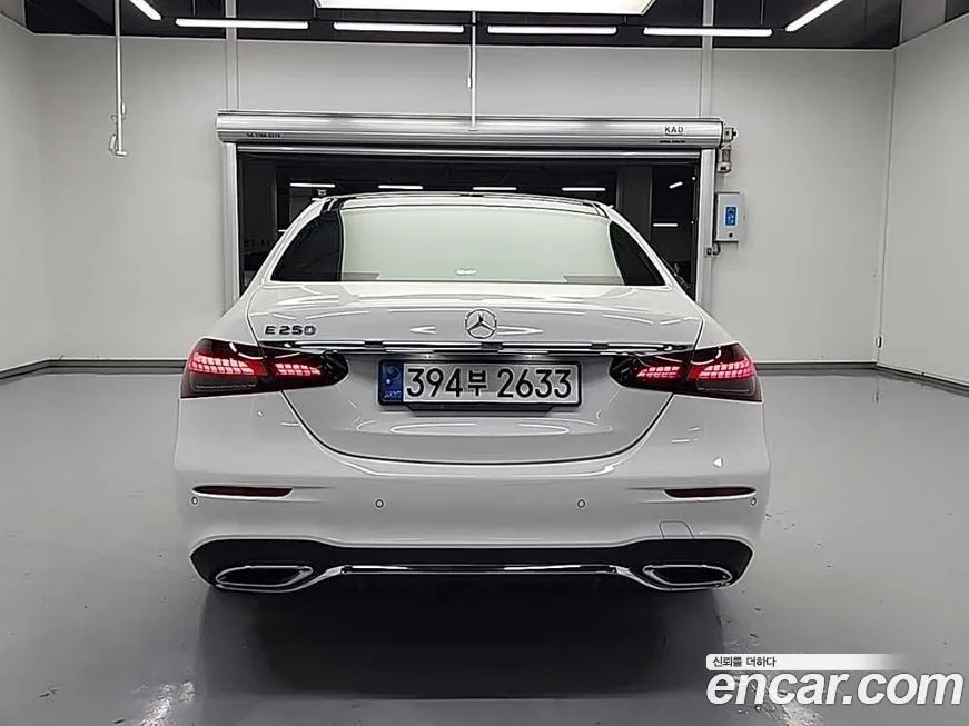 Mercedes-Benz E-Class 2023 из KR, фото 3
