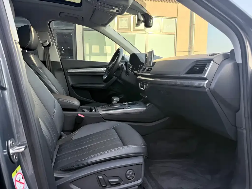 Audi Q5L 2021 из CN, фото 10