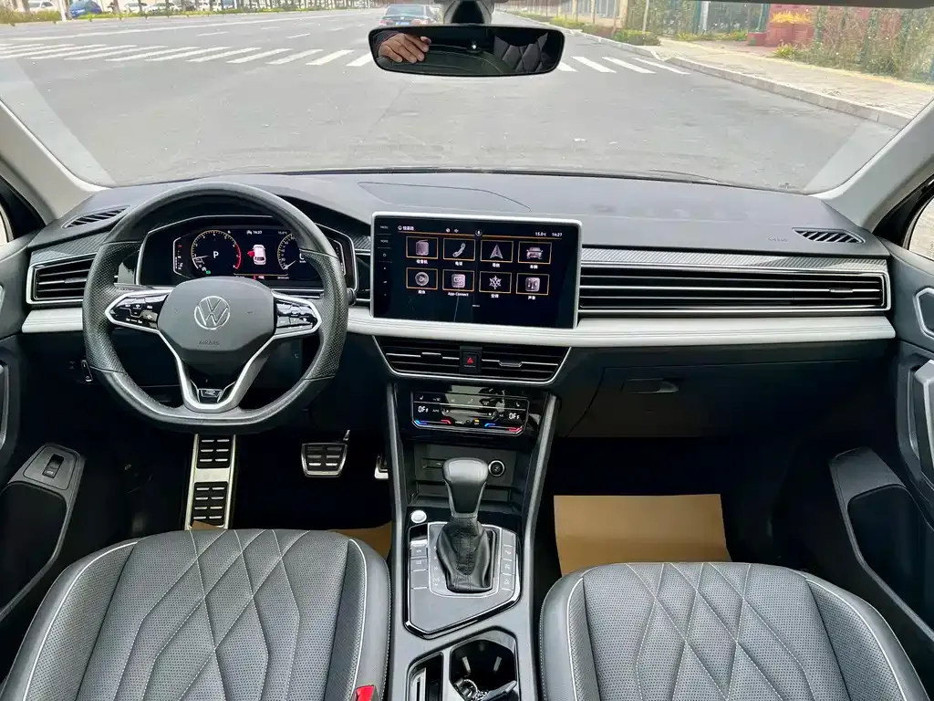 Volkswagen Tiguan L 2022 из CN, фото 4