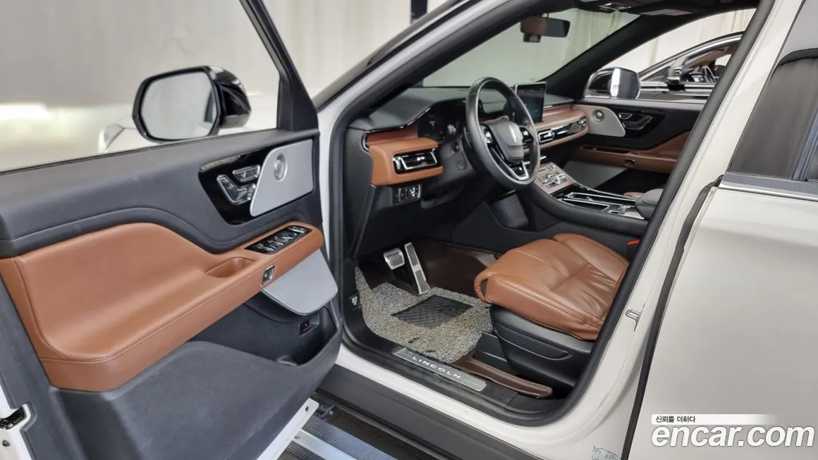 Lincoln Aviator 2023 из KR, фото 10