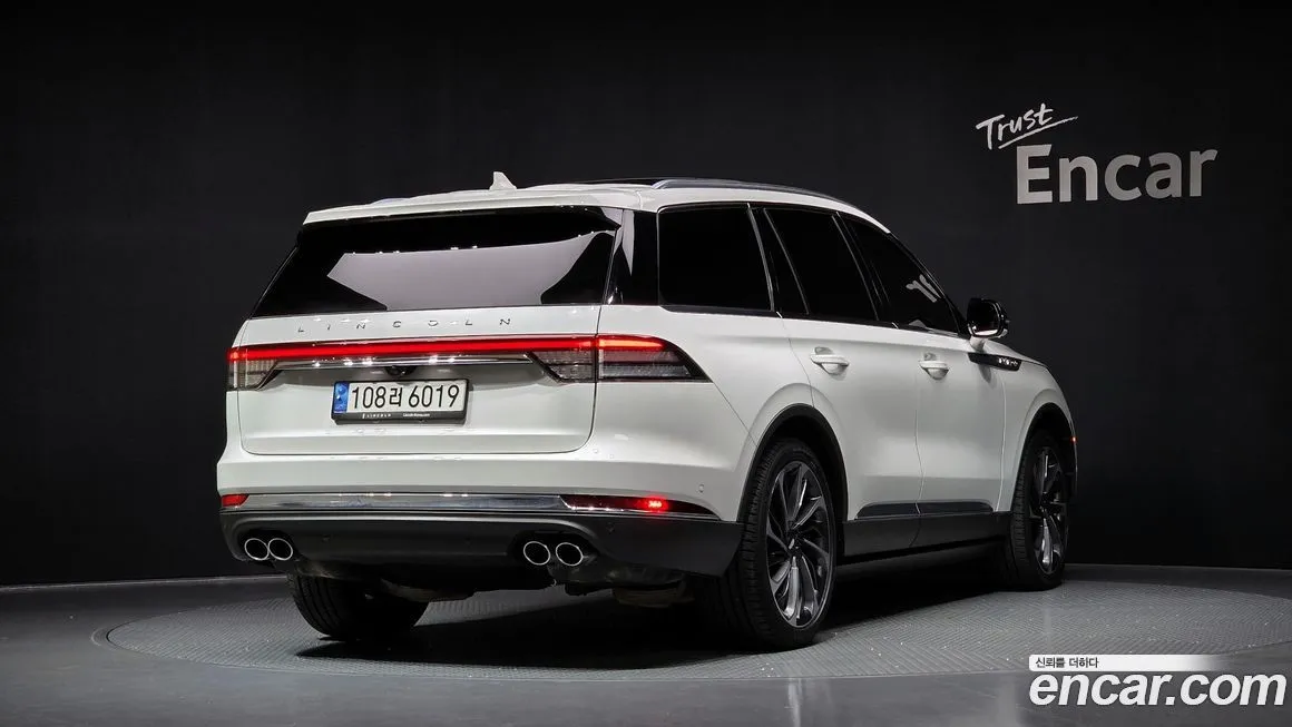 Lincoln Aviator 2023 из KR, фото 2
