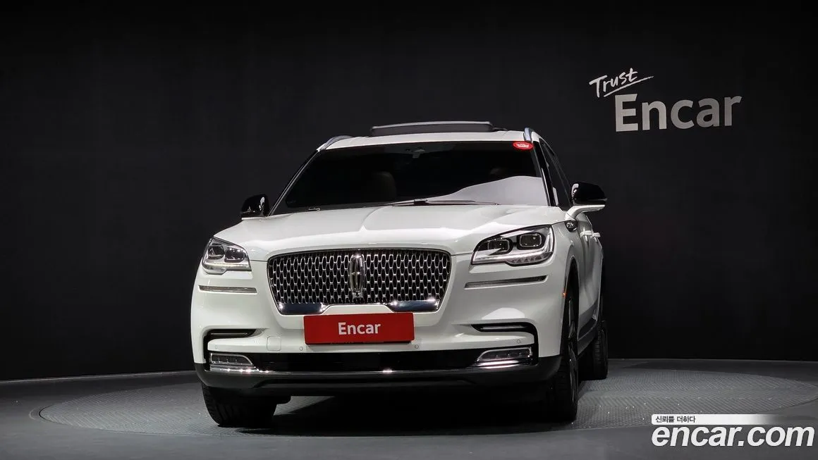 Lincoln Aviator 2023 из KR, фото 3