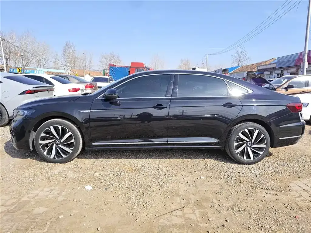 Volkswagen Passat 2022 из CN, фото 5