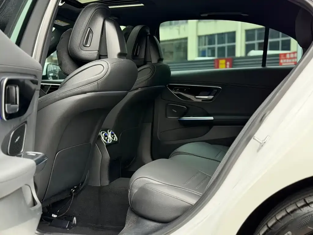 Mercedes-Benz C-Class 2023 из CN, фото 7