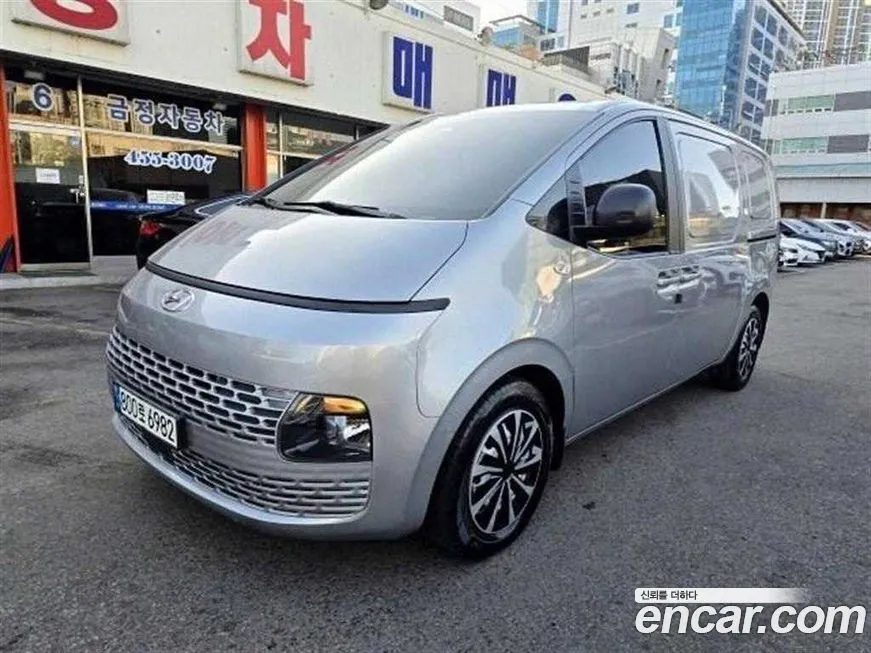 Hyundai Staria 2022 из KR, фото 1