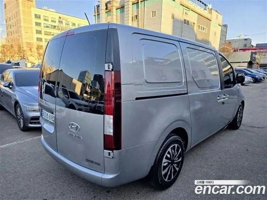 Hyundai Staria 2022 из KR, фото 4