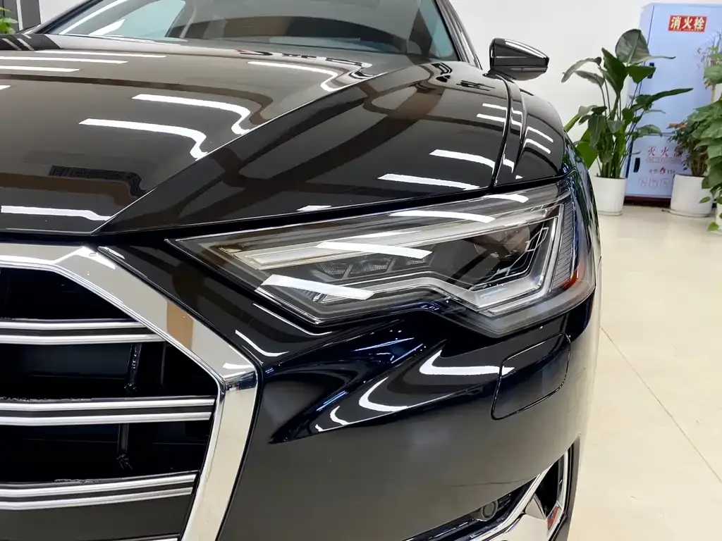 Audi A6L 2023 из CN, фото 4