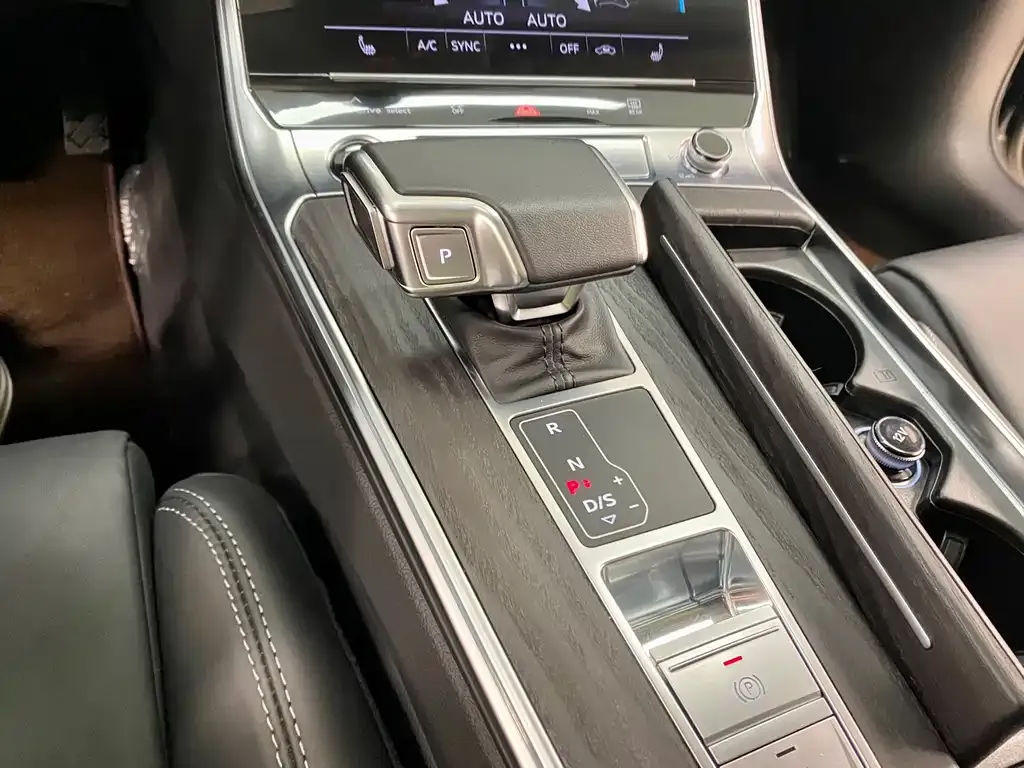 Audi A6L 2023 из CN, фото 7