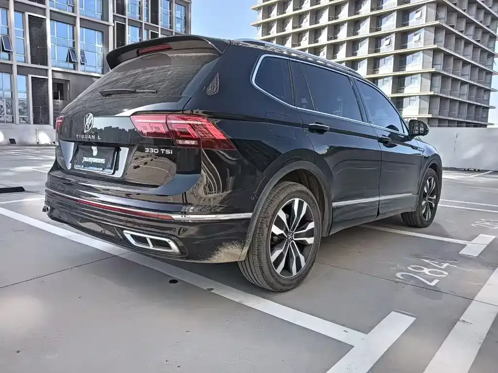 Volkswagen Tiguan L 2023 из CN, фото 4