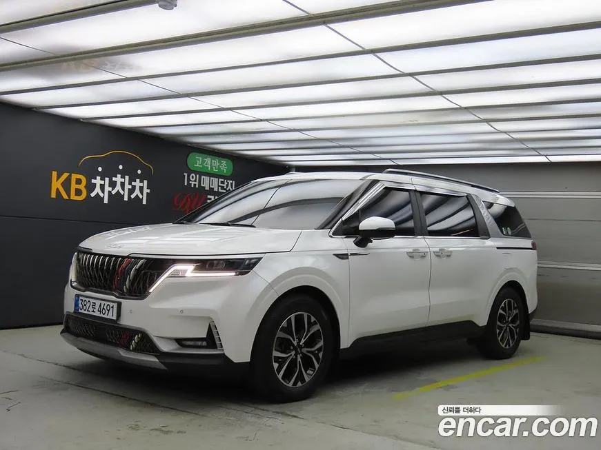 Kia Carnival 2023 из KR, фото 2