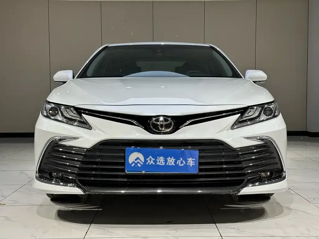 Toyota Camry 2022 из CN, фото 2