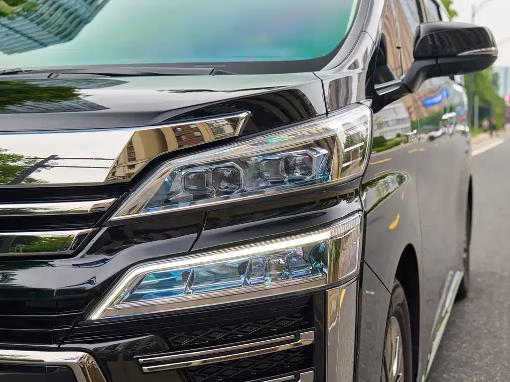 Toyota Vellfire 2021 из CN, фото 4