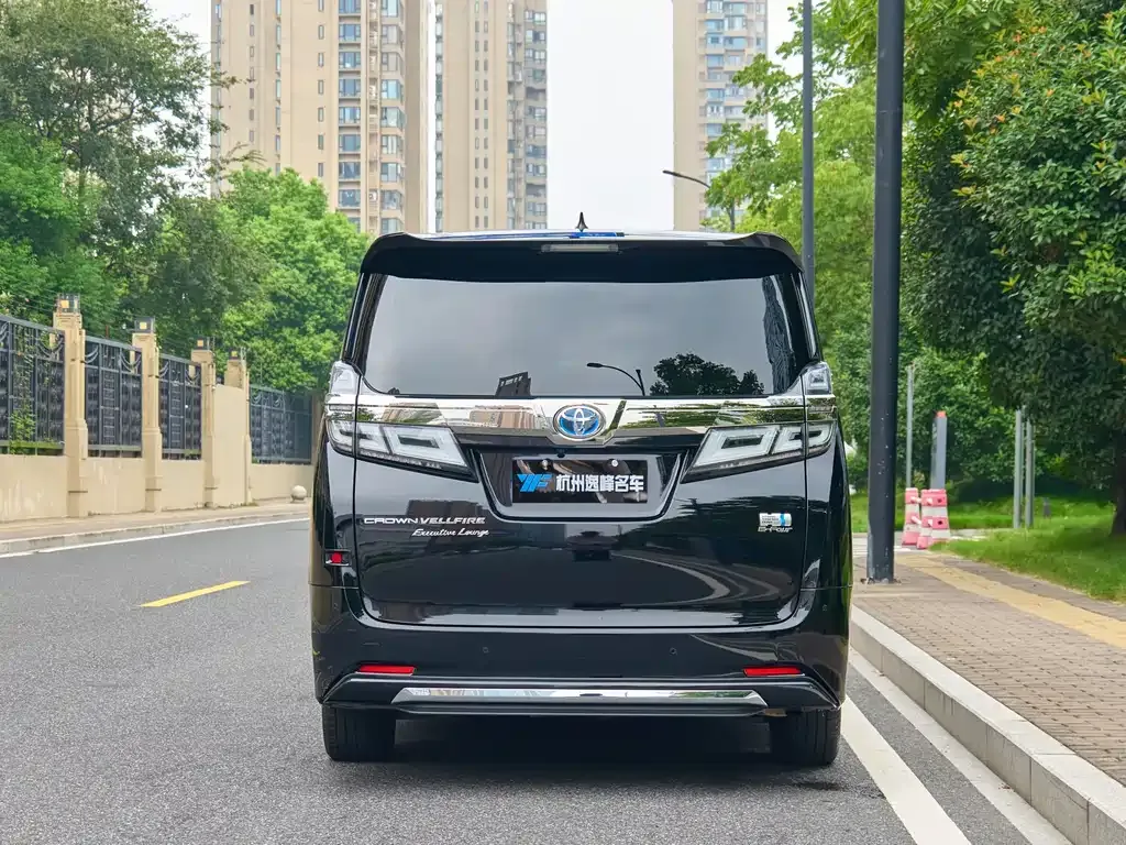 Toyota Vellfire 2021 из CN, фото 8