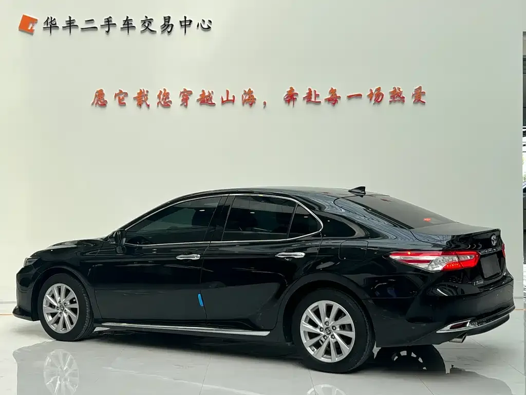 Toyota Camry 2023 из CN, фото 6