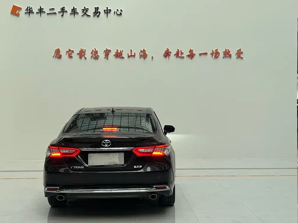 Toyota Camry 2023 из CN, фото 7