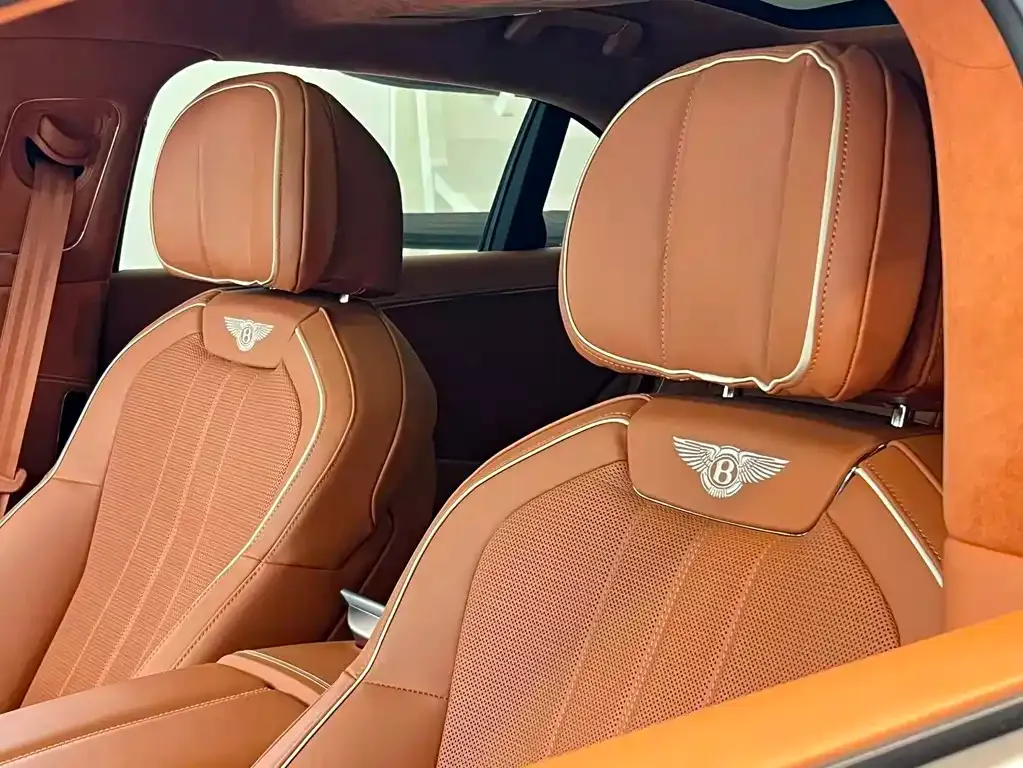 Bentley Flying Spur 2022 из CN, фото 10