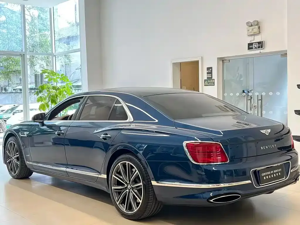 Bentley Flying Spur 2022 из CN, фото 4