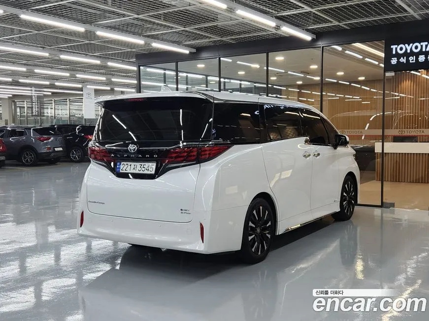 Toyota Alphard 2024 из KR, фото 2