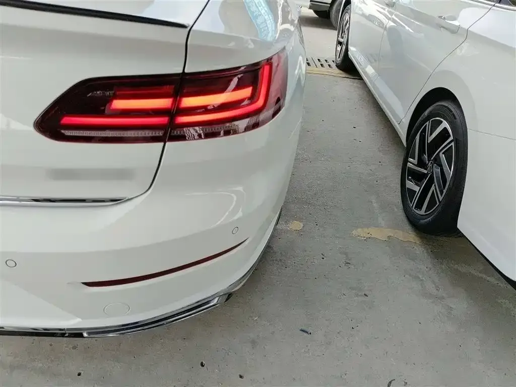 Volkswagen CC 2022 из CN, фото 8