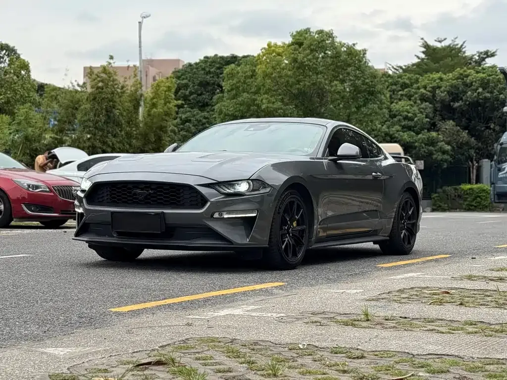 Ford Mustang 2022 из CN, фото 1