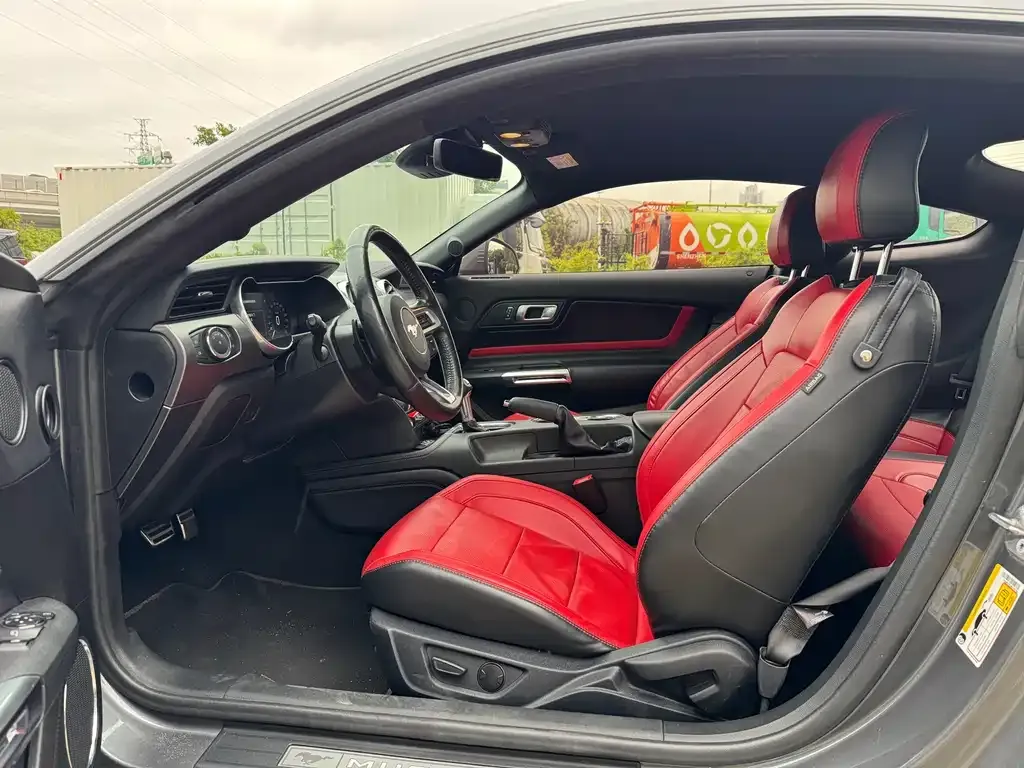 Ford Mustang 2022 из CN, фото 7