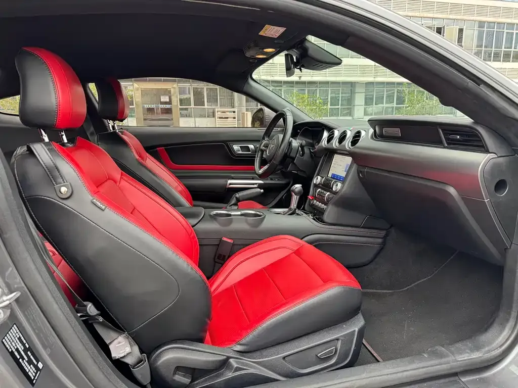 Ford Mustang 2022 из CN, фото 8