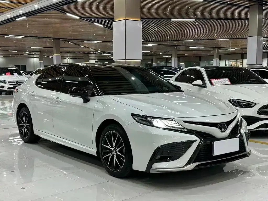 Toyota Camry 2022 из CN, фото 3