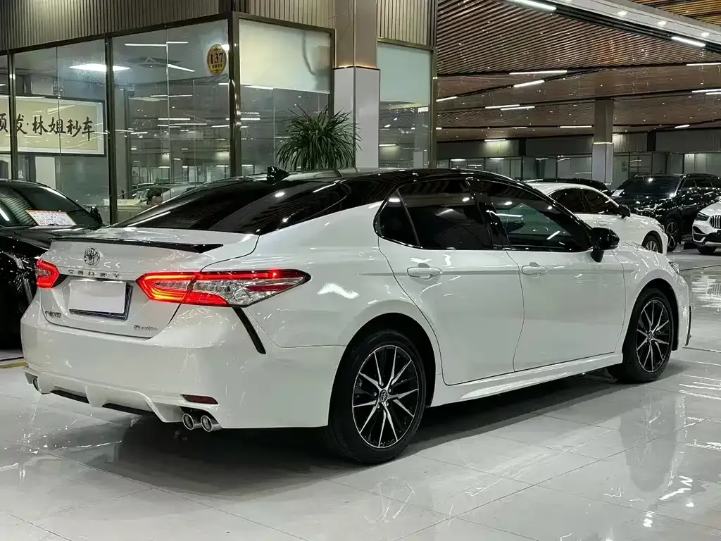 Toyota Camry 2022 из CN, фото 6