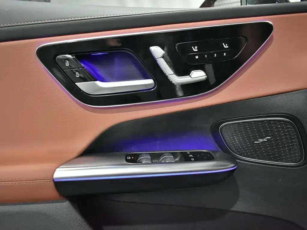 Mercedes-Benz GLC 2024 из CN, фото 9