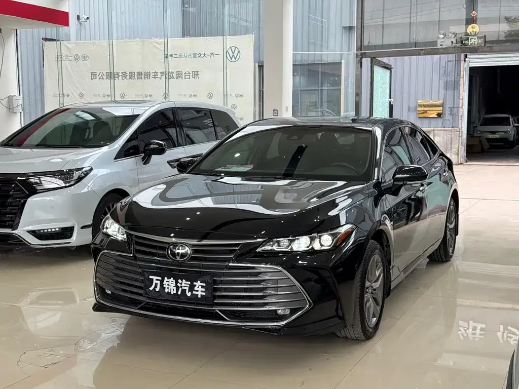 Toyota Avalon 2022 из CN, фото 2