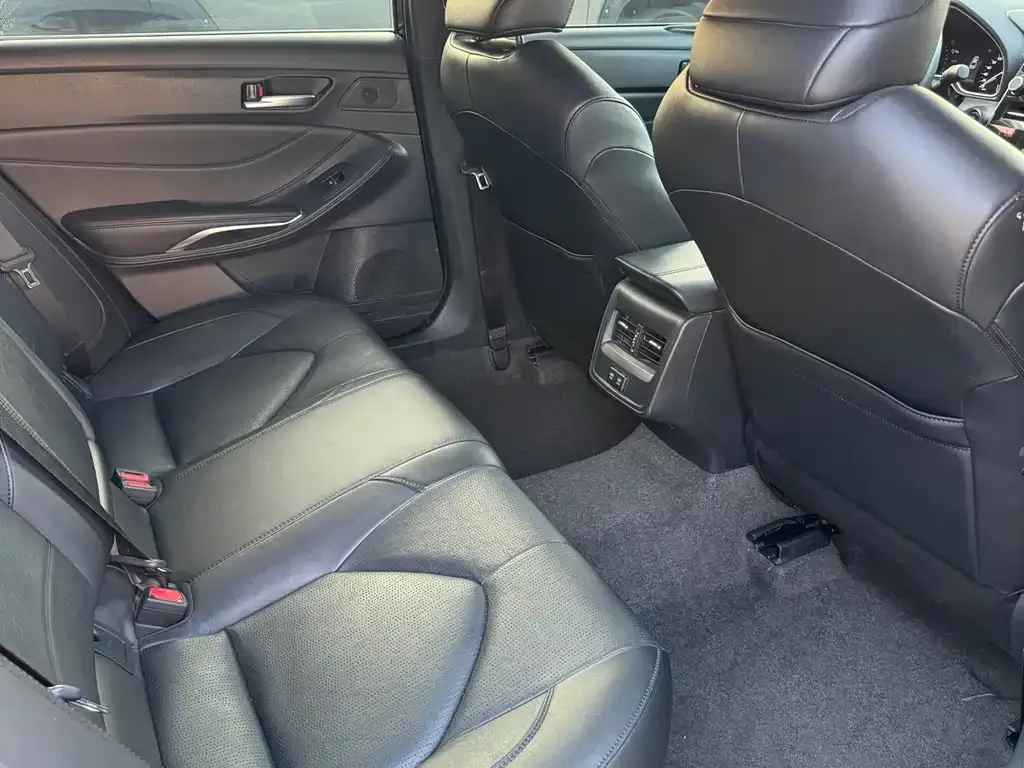 Toyota Avalon 2022 из CN, фото 7