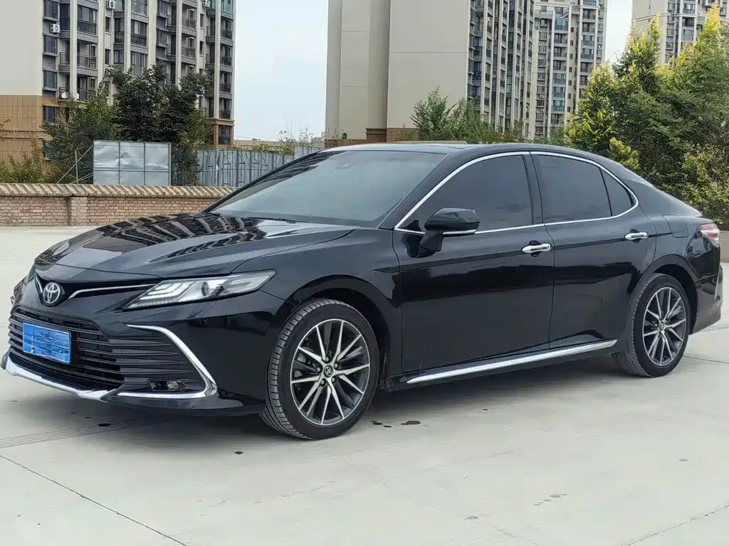 Toyota Camry 2023 из CN, фото 1