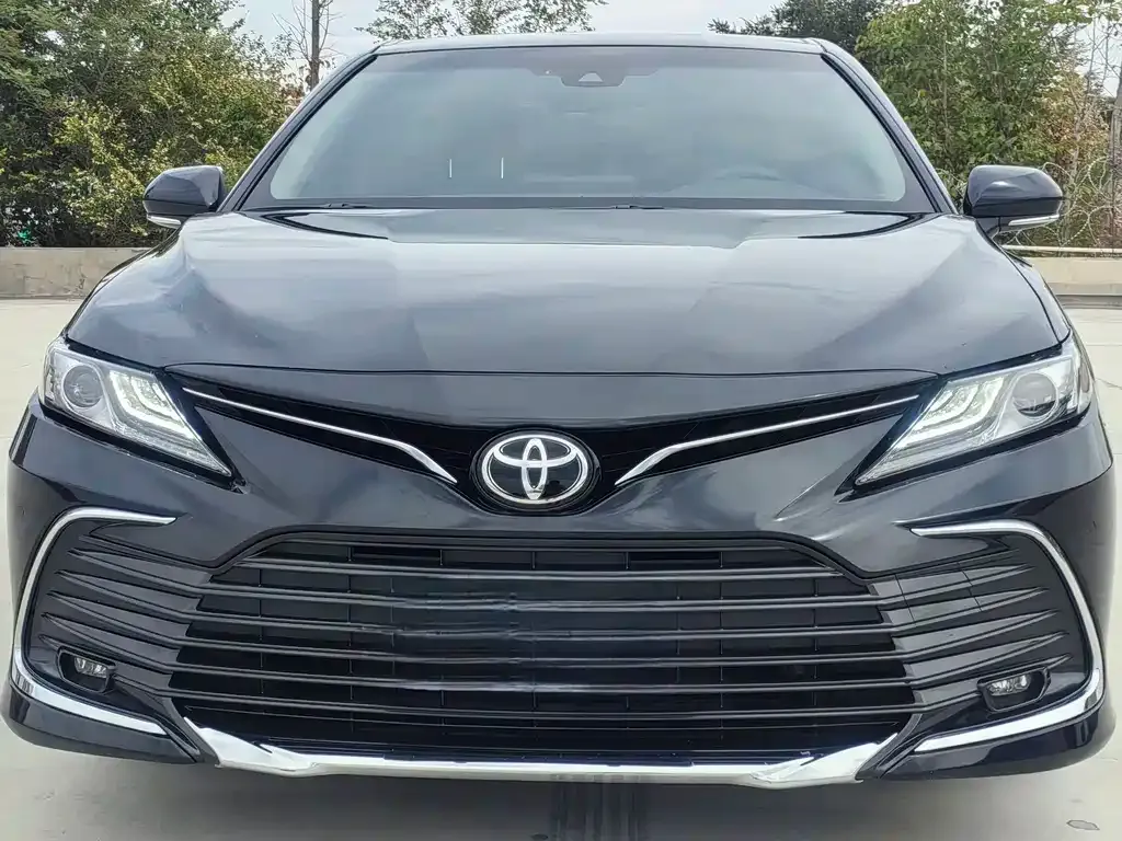 Toyota Camry 2023 из CN, фото 2
