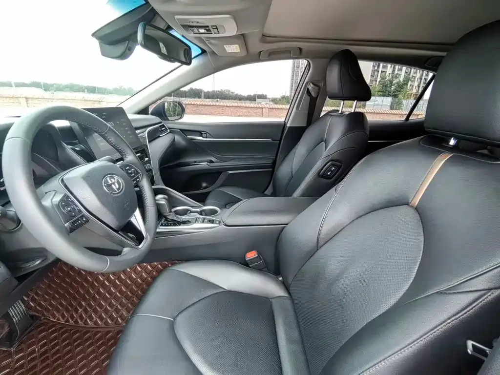 Toyota Camry 2023 из CN, фото 4