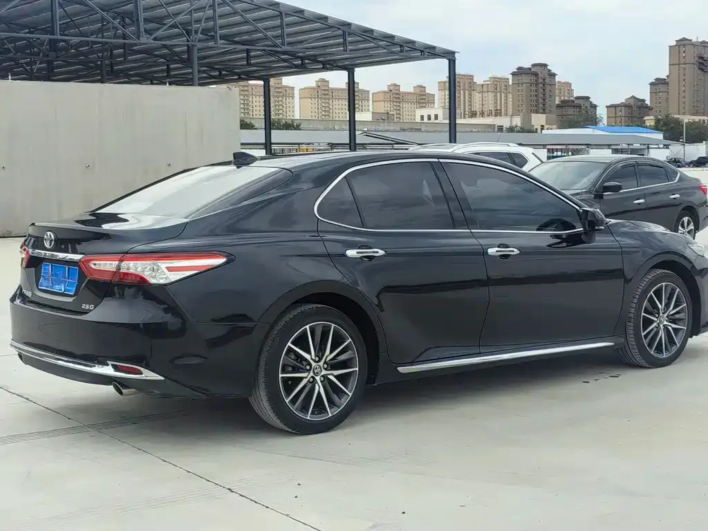 Toyota Camry 2023 из CN, фото 9