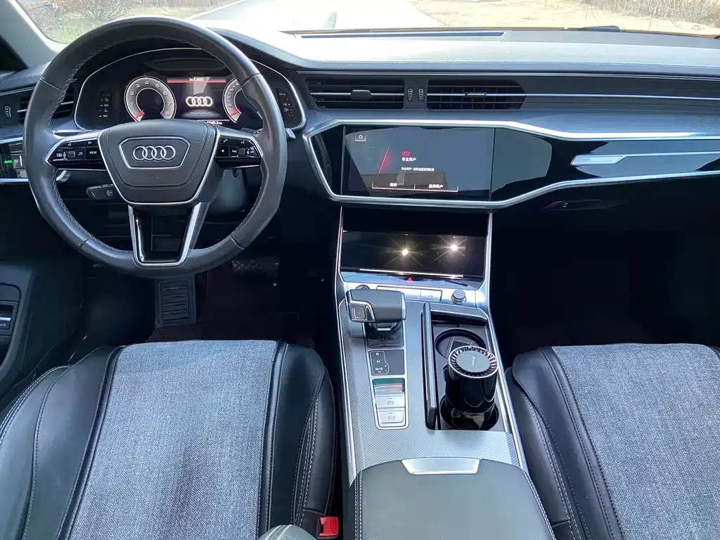 Audi A6L 2023 из CN, фото 10