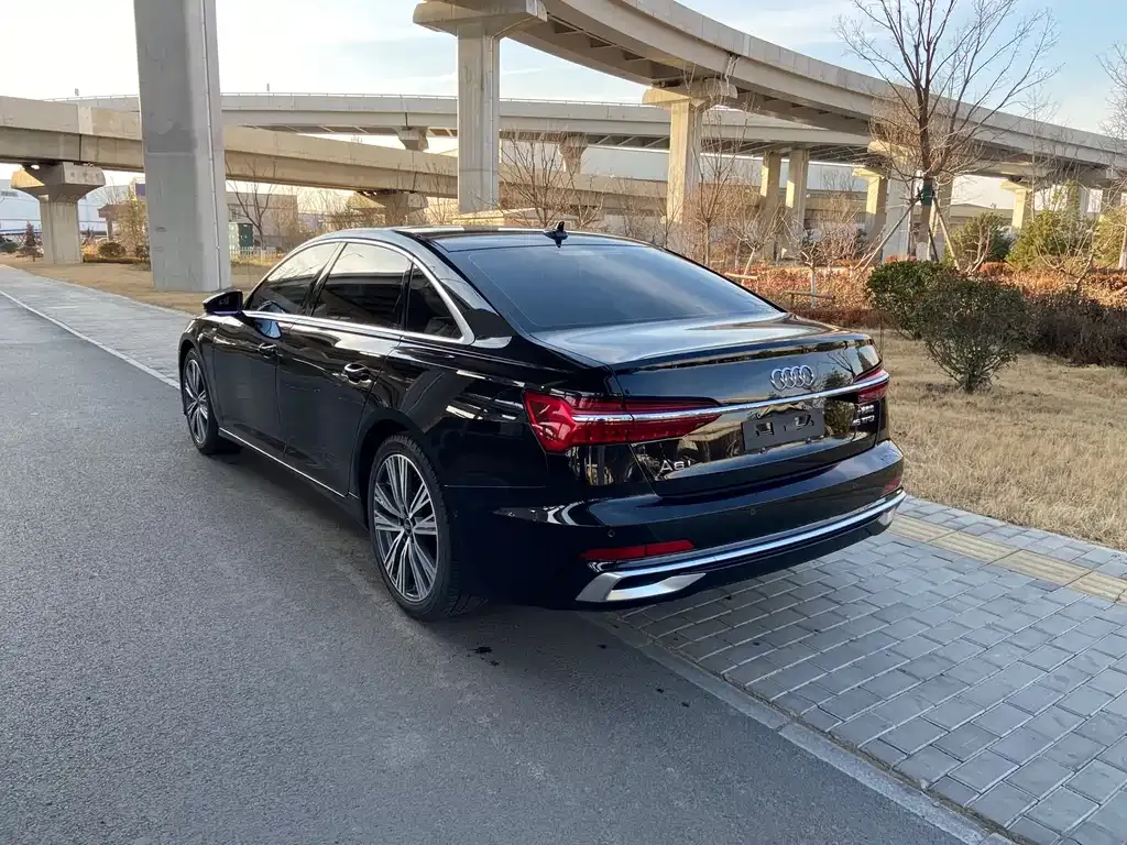 Audi A6L 2023 из CN, фото 2