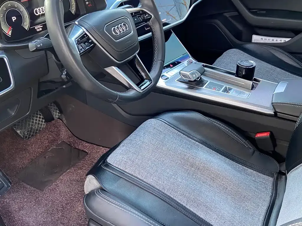 Audi A6L 2023 из CN, фото 9