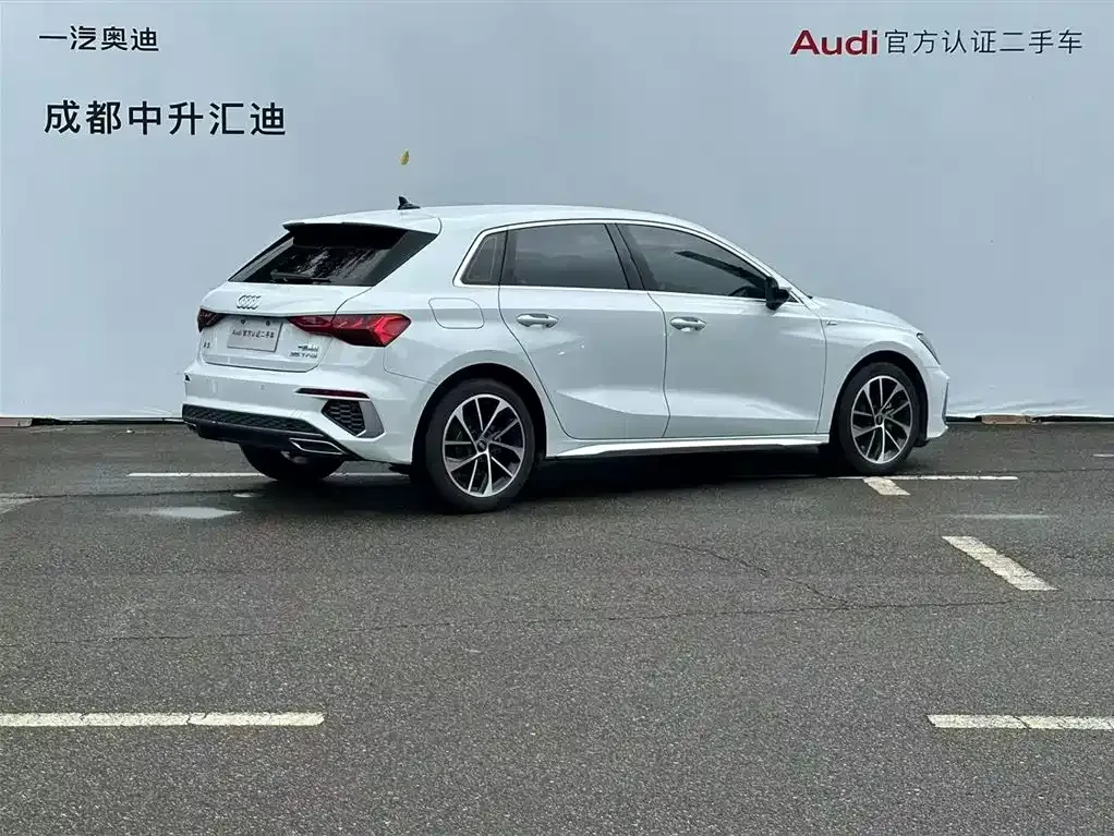 Audi A3 2024 из CN, фото 4