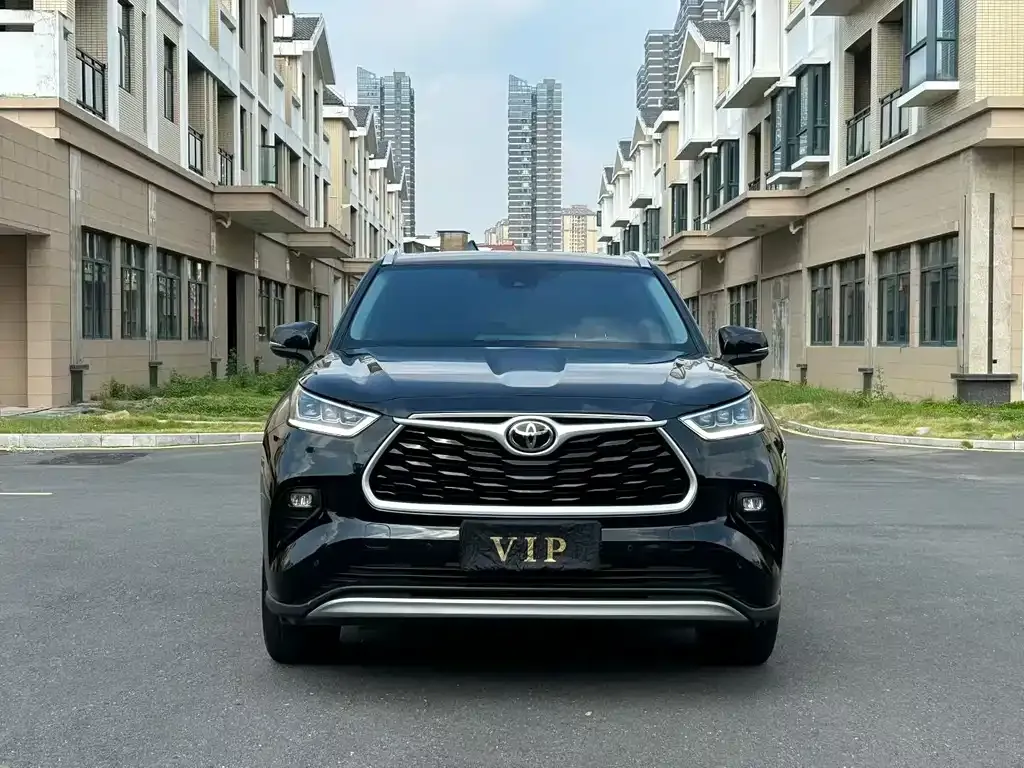 Toyota Highlander 2023 из CN, фото 2