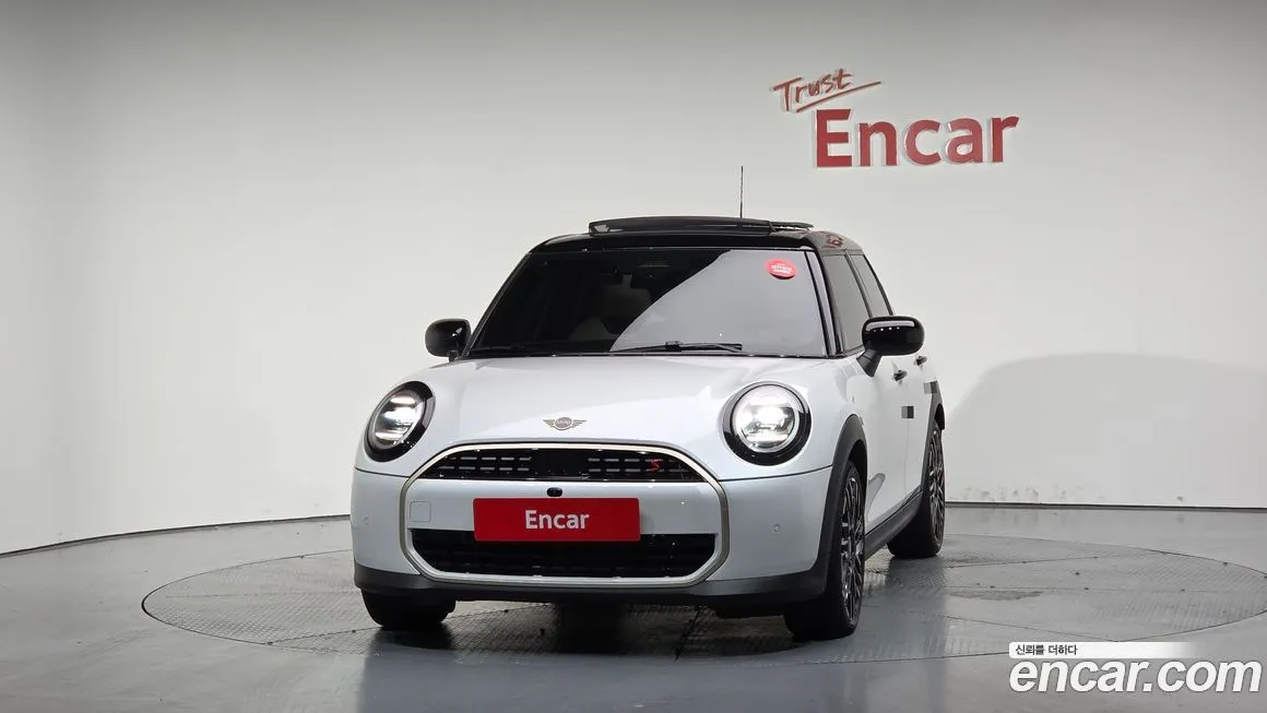 Mini Cooper 2025 из KR, фото 3