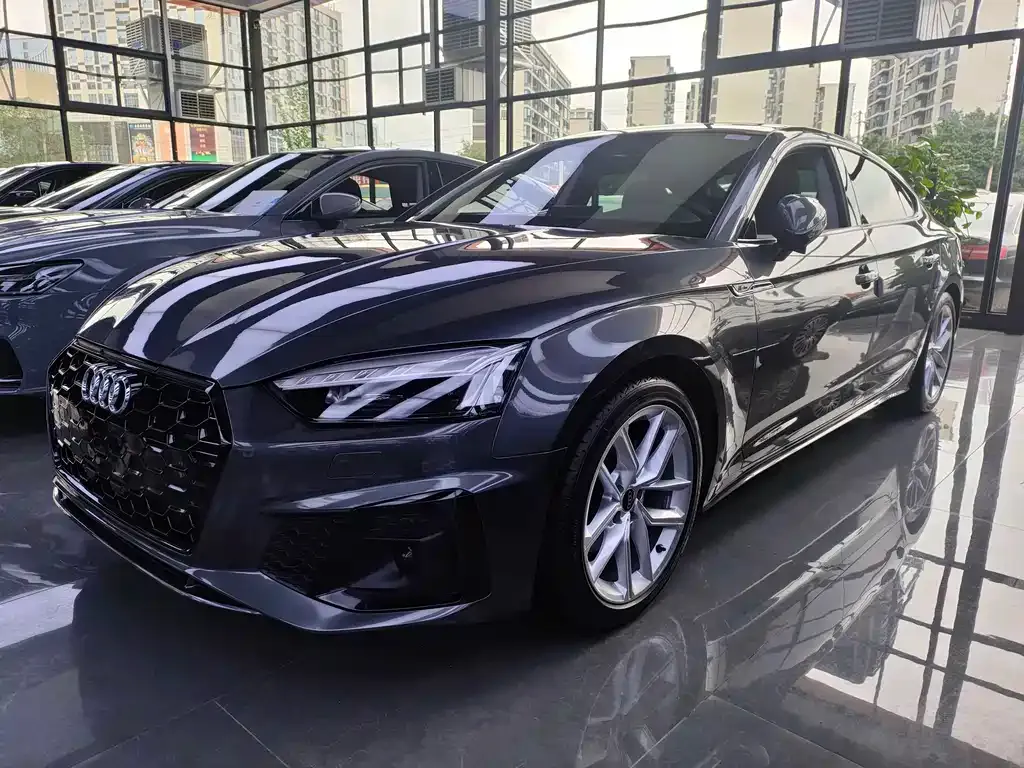 Audi A5 (Import) 2023 из CN, фото 1