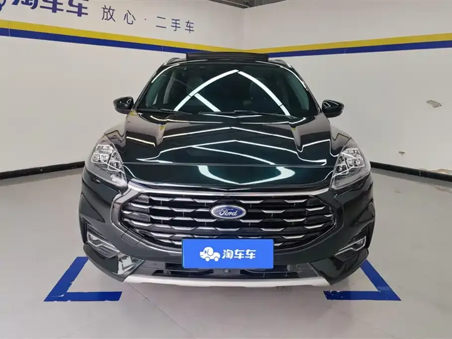 Ford Escape 2023 из CN, фото 2
